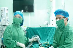 Bệnh viện Sản Nhi Nghệ An bóc khối u xơ tử cung lớn bằng phương pháp phẫu thuật nội soi hiện đại