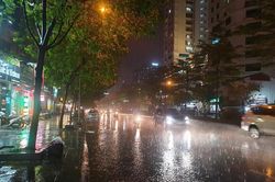 Dự báo thời tiết ngày 20/7/2025: Miền Bắc, Hà Nội nắng nóng, chiều tối mưa dông