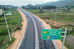 Cục CSGT đề xuất sơn tốc độ tối đa cho phép lên mặt đường