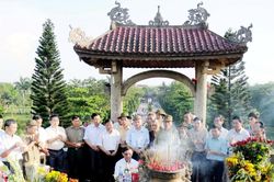 Chuyện cựu binh Nghệ An băng rừng, vượt suối tìm mộ đồng đội hy sinh tại chiến trường phía Nam