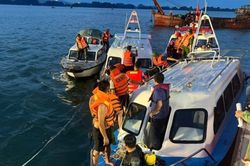 Lật tàu ở vịnh Hạ Long: Lời kể của người vợ thoát nạn, đang tìm chồng và 2 con mất tích