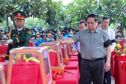 Thủ tướng: 'Tiếp tục làm hết sức mình để không một liệt sĩ nào bị lãng quên'