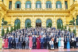 Phó Chủ tịch nước Võ Thị Ánh Xuân: Trí thức trẻ Việt Nam cần nắm bắt được xu thế của thời đại