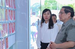 Thủ tướng Phạm Minh Chính: Tuyệt đối tránh tình trạng cán bộ 'hách dịch', người dân phải 'nhờ vả'
