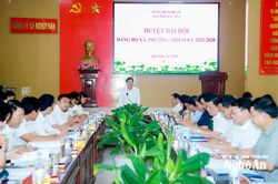 Chủ tịch UBND tỉnh Lê Hồng Vinh chủ trì duyệt đại hội đảng bộ các xã: Nghĩa Hưng, Nghĩa Lâm, Nghĩa Mai
