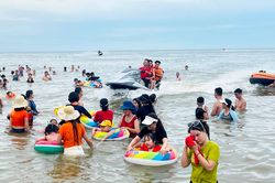 Đón, trả khách sai quy định, một đơn vị kinh doanh dịch vụ mô tô nước ở Cửa Lò bị xử phạt 25 triệu đồng