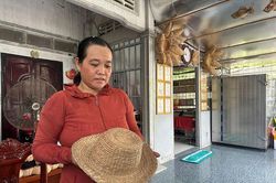 Độc đáo nón làm từ bồn bồn