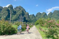 Mạnh lên từ học và làm theo lời Bác