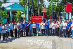 Xã Hồ Thị Kỷ ra mắt, vận hành điểm hỗ trợ hồ sơ trực tuyến