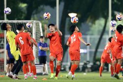 U23 Việt Nam hứng khởi tập luyện, sẵn sàng cho trận bán kết U23 Đông Nam Á