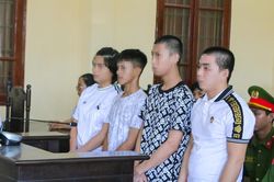 Cướp tiền ăn trộm được, cả nhóm lãnh án tù