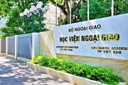 Tuyển sinh 2025: Học viện Ngoại giao công bố điểm sàn 25 điểm