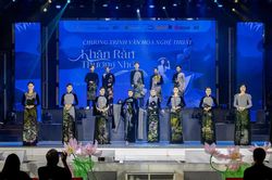 'Khăn rằn thương nhớ' - chuyến trở về với ký ức Nam bộ