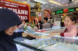 Giá vàng chiều nay 25/7/2025: Giá vàng giảm nhẹ do chốt lời