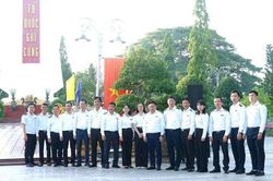 Kiểm toán nhà nước khu vực V tri ân các Anh hùng liệt sỹ, người có công
