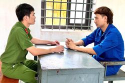 Triệt phá ổ nhóm 'kết nối yêu thương' ở Campuchia lừa người Việt