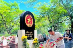 Tháng 7, tri ân anh hùng liệt sĩ an nghỉ tại Nghĩa trang Trường Sơn