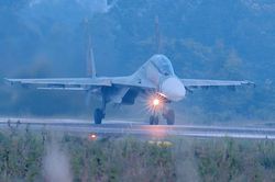 Dậy sớm để 'săn' Su-30MK2 bay trinh sát khí tượng