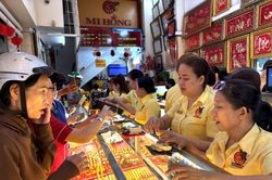Giá vàng hôm nay 29/7: Giá vàng trong nước cao hơn 12 triệu do vàng thế giới giảm mạnh
