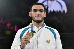Nhà vô địch quyền anh Olympic bị đình chỉ vì dương tính chất cấm