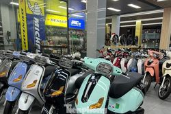 Đại lý xe máy TPHCM loay hoay khi khách 'dè chừng' xe xăng