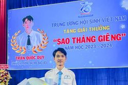 16 học sinh, sinh viên Cà Mau được nhận học bổng 'Vững tương lai'