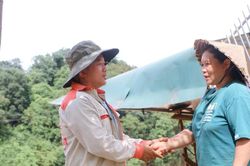 Những bí thư chi bộ, trưởng bản vì dân ở vùng lũ Tương Dương