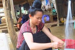 Nâng cao chất lượng cuộc sống nhờ vốn vay nước sạch và vệ sinh môi trường
