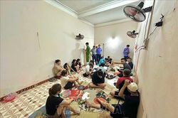 Công an Phú Thọ triệt phá hai tụ điểm đánh bạc, tạm giữ 14 đối tượng