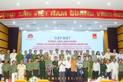 Gặp mặt tướng lĩnh, Anh hùng Lực lượng vũ trang CAND quê hương Nghệ An tại Hà Nội