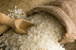 Giá lúa gạo hôm nay 4/8: Giá nội địa ổn định, giao dịch cầm chừng chờ tín hiệu từ thị trường xuất khẩu