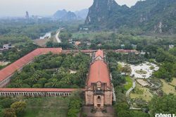 Đan viện Thánh mẫu Châu Sơn đẹp như 'trời Âu thu nhỏ' tại Ninh Bình