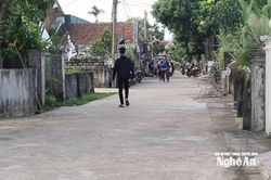 Xịt nước rửa sân, người đàn ông bị điện giật tử vong