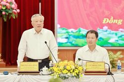 Phó Thủ tướng Thường trực Chính phủ Nguyễn Hòa Bình làm việc với tỉnh Đồng Nai về tháo gỡ khó khăn, vướng mắc các dự án