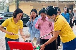 'Chia sẻ cuộc sống và nụ cười'