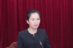 Đồng chí Võ Thị Minh Sinh chủ trì duyệt đại hội Đảng bộ 7 xã: Nghi Lộc, Phúc Lộc, Đông Lộc, Trung Lộc, Thần Lĩnh, Hải Lộc, Văn Kiều