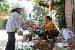 Người dân Tương Dương trở lại nhịp sống bình thường sau mưa lũ