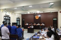 Xét xử vụ án buôn lậu, nhận hối lộ tại Chi cục Hải quan Cửa khẩu cảng Hải Phòng khu vực 2