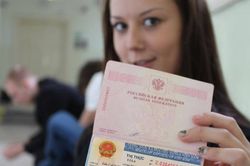 Miễn thị thực với người nước ngoài thuộc diện đặc biệt không quá 5 năm