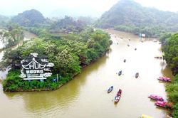 Hương Sơn rộn ràng quanh năm, vượt khuôn khổ lễ hội
