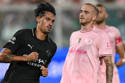 Anh trai tuyển thủ Indonesia lập cú đúp, Man City đại thắng trên đất Ý