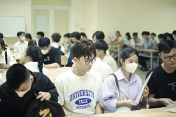 Bất ngờ với 2 nhóm ngành có tỉ lệ thất nghiệp cao