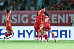 Huỳnh Như kiến tạo đẹp mắt, Việt Nam hạ Thái Lan để đi tiếp với ngôi đầu bảng