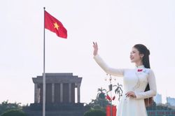 Dương Hoàng Yến ra mắt ca khúc mới mang tên 'Tổ quốc trong ánh mặt trời'