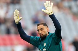Đằng sau sự chia rẽ giữa PSG và Gianluigi Donnarumma