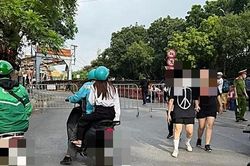 Cầu Long Biên bất ngờ bị cấm giờ cao điểm, các đơn vị nói gì?