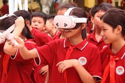 Học sinh Hà Nội hào hứng với trải nghiệm tại Ngày hội STEM – AI – Robotics