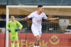 Filip Nguyễn thủng lưới ngay trận mở màn V-League, hậu vệ Việt kiều rời sân bằng cáng khiến CĐV lo lắng