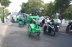Huế khai trương dịch vụ Grab Xích Lô