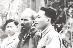 Vị tướng nào là 'anh cả của du kích Việt Nam'?